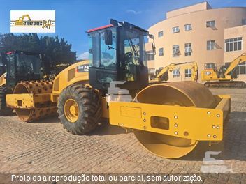 Rolo Compactador Caterpillar CS 54B