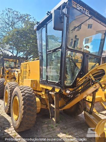 Motoniveladora Caterpillar 140K