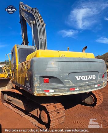 Escavadeira Volvo EC240BLC