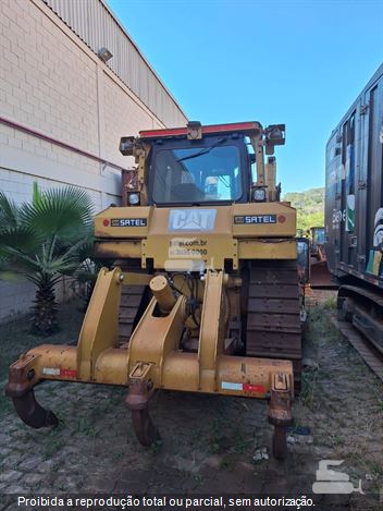 Trator de Esteira Caterpillar D6T