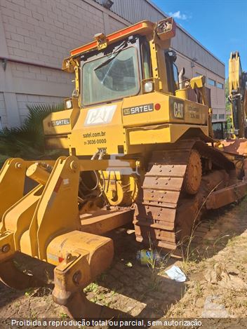 Trator de Esteira Caterpillar D6T