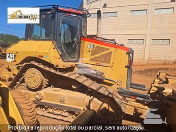 Trator de Esteira Caterpillar D5