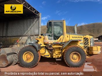 Pá Carregadeira Volvo L90F