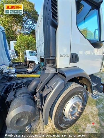 Caminhão Volvo VM 270 6x4 2p (Diesel) (E5)