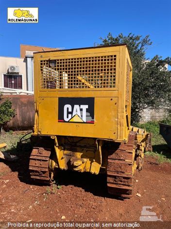 Trator de Esteira Caterpillar D4E