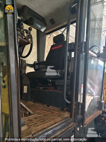 Motoniveladora Komatsu 835A