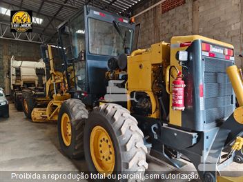 Motoniveladora Komatsu 835A
