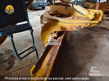 Motoniveladora Komatsu 835A