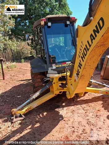 Retro Escavadeira New Holland B95B