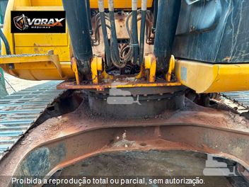 Escavadeira JCB JS200 LC