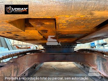 Escavadeira JCB JS200 LC