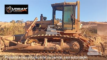 Trator de Esteira Caterpillar D6D
