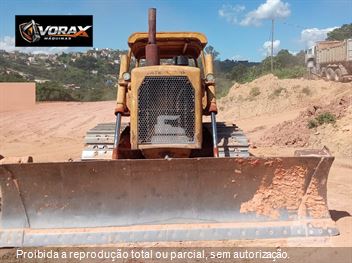 Trator de Esteira Caterpillar D6D