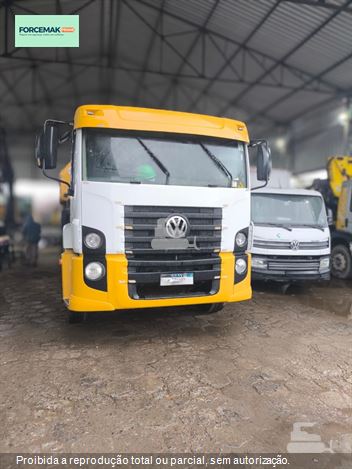 Caminhão Volkswagen 24-260 CRM 6x2 2p (diesel)