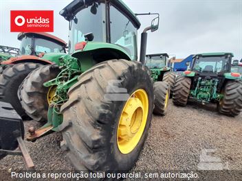 Trator Agrícola John Deere 7200J