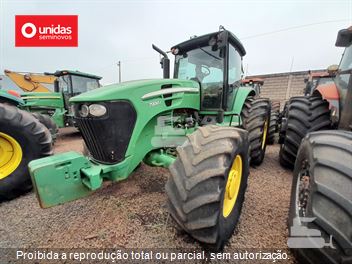 Trator Agrícola John Deere 7200J