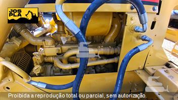 Trator de Esteira Caterpillar D4E