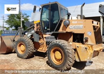 Pá Carregadeira Case W20E