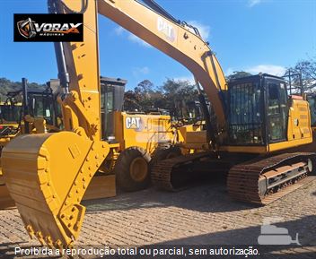 Escavadeira Caterpillar 320