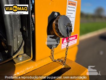 Pá Carregadeira Case W20E