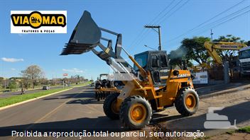 Pá Carregadeira Case W20E