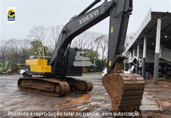 Escavadeira Volvo EC200D