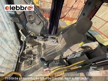 Escavadeira Volvo EC220DL