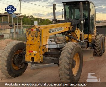 Motoniveladora New Holland RG140B