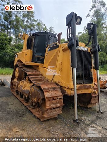 Trator de Esteira Caterpillar D8T