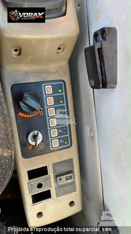 Escavadeira Hyundai R210LC-7