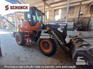Pá Carregadeira Doosan SD300-3