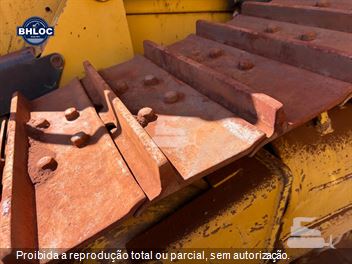 Trator de Esteira Caterpillar D6N XL