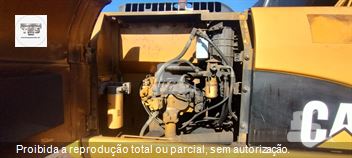 Escavadeira Caterpillar 320D